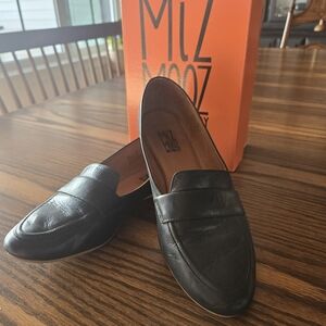 Miz Mooz Dark Leather Womens Slip-Ons